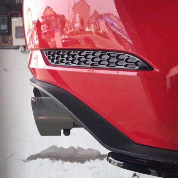 MK7.5 Rear Bumper Piano Black Honeycomb Reflectors - Image 3