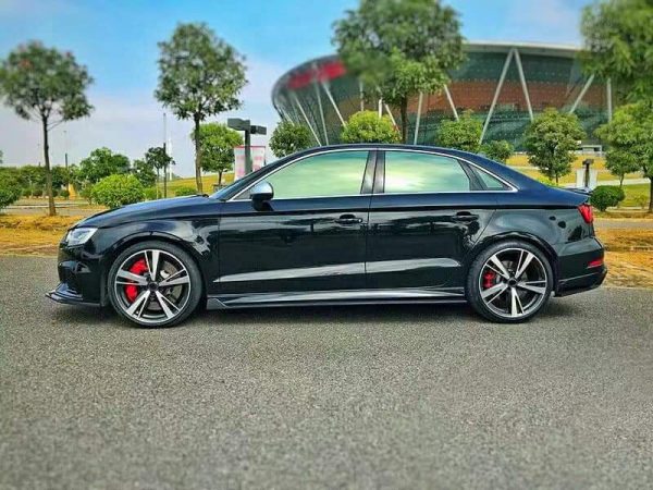 Audi RS3 8V Side Skirt V1