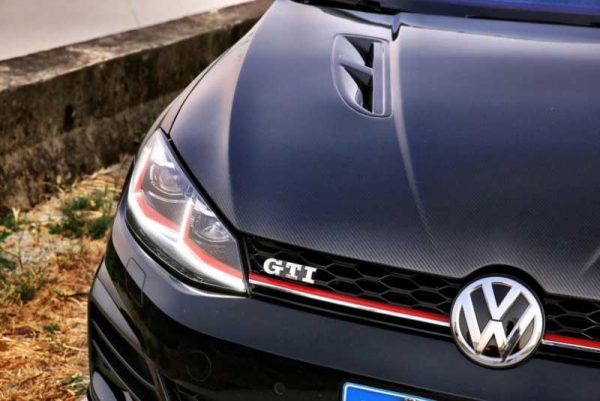 MK7/7.5 AK Style Vented Hood Level 1 - Image 4